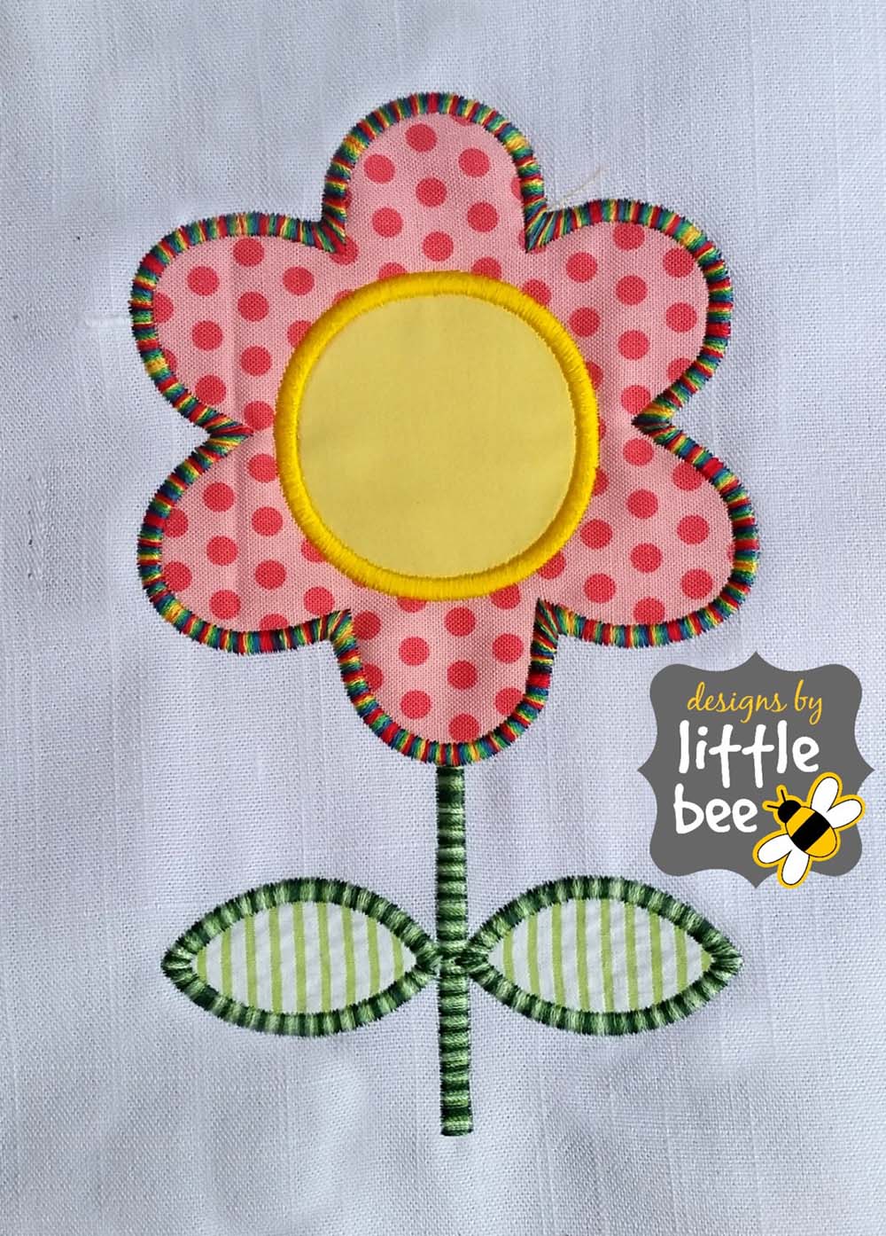 Simple Daisy Flower Applque - Designs by Little Bee