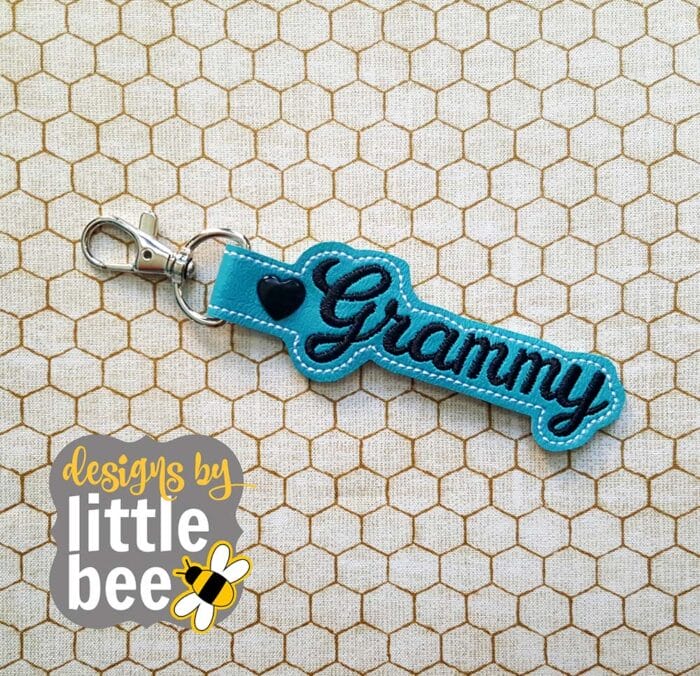 Grammy Name Snap Tab