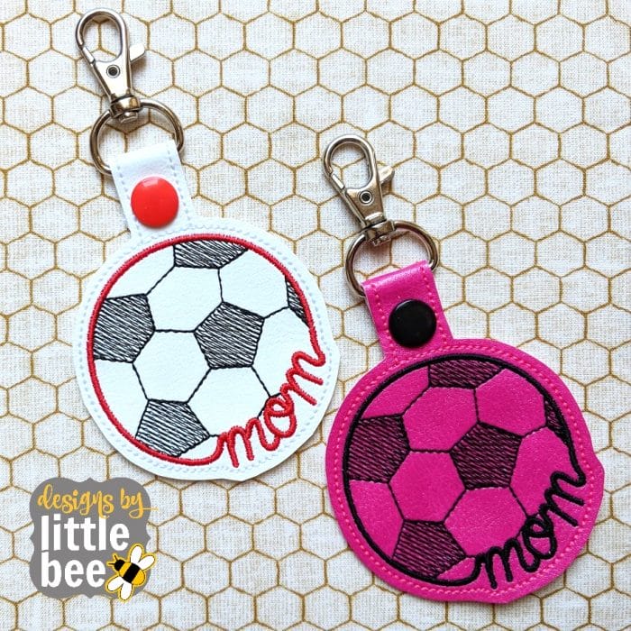 Mom in Soccer Ball Snap Tab 03 23 2018