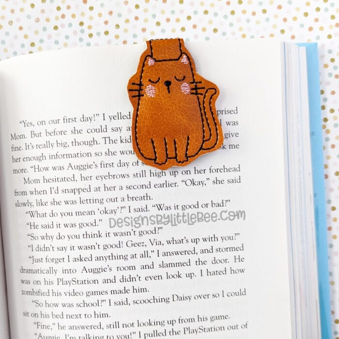 Fancy Cat Foldover Magnetic Bookmark