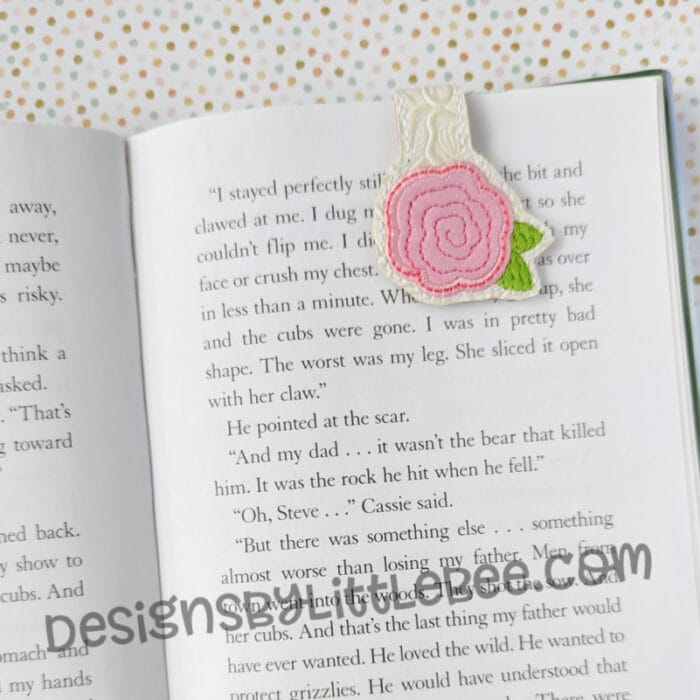 Rosette Foldover Magnetic Bookmark