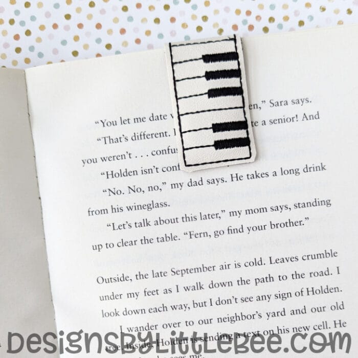 Piano Foldover Magnetic Bookmark