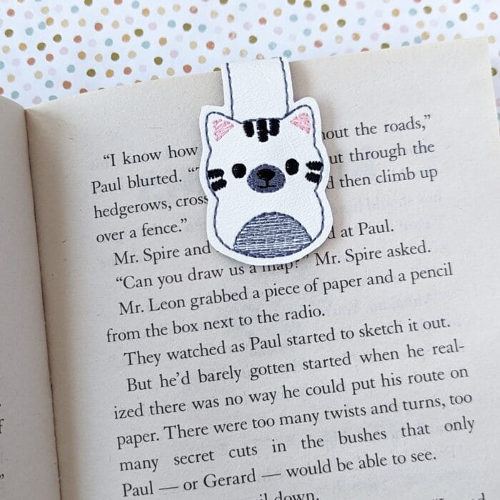 Pudgy Cat Foldover Magnetic Bookmark
